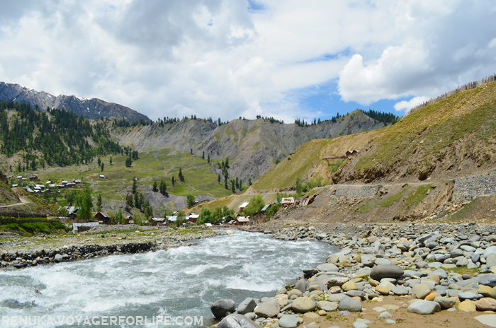 IMG-The valleys of Kashmir