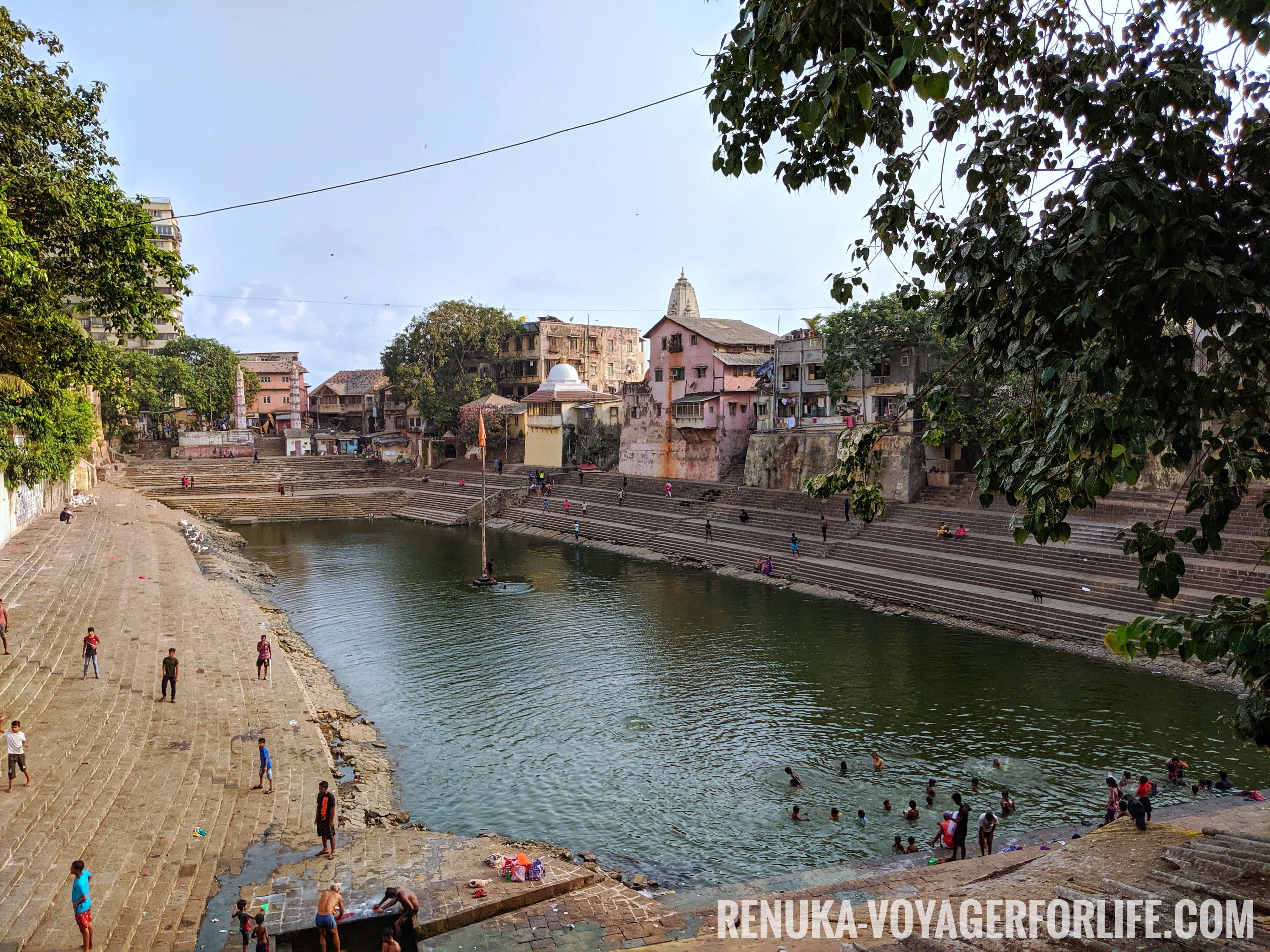 IMG-Banganga Tank Mumbai