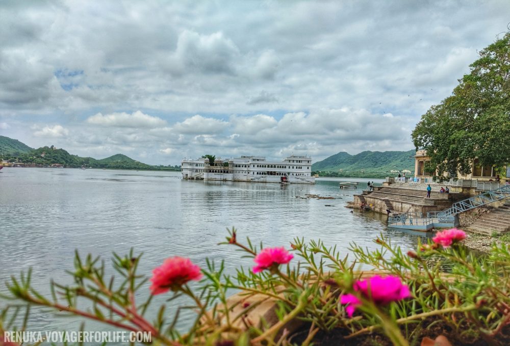 IMG-Best view of Lake Palace in Udaipur