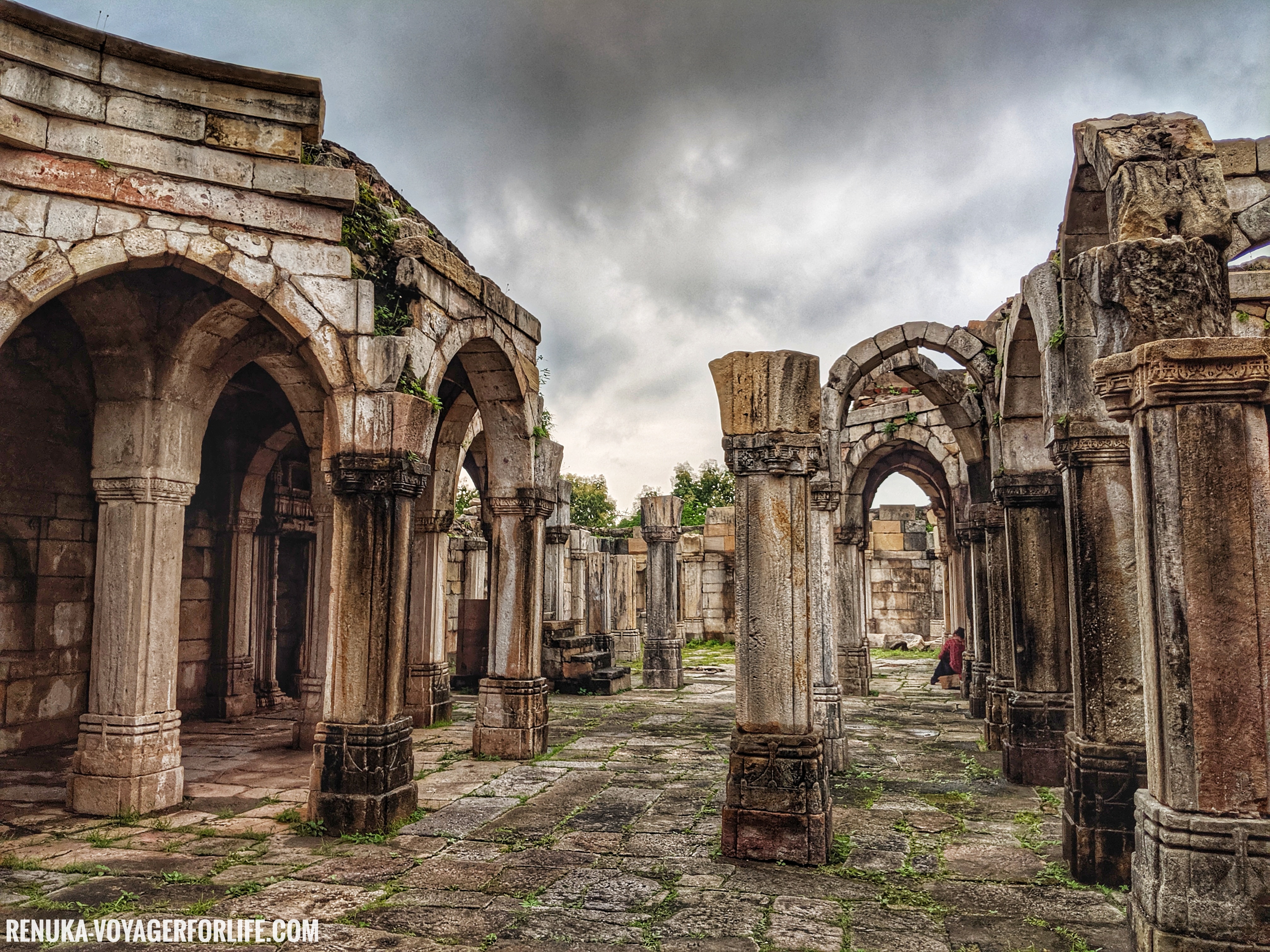 IMG-Bawaman Mosque, Champaner