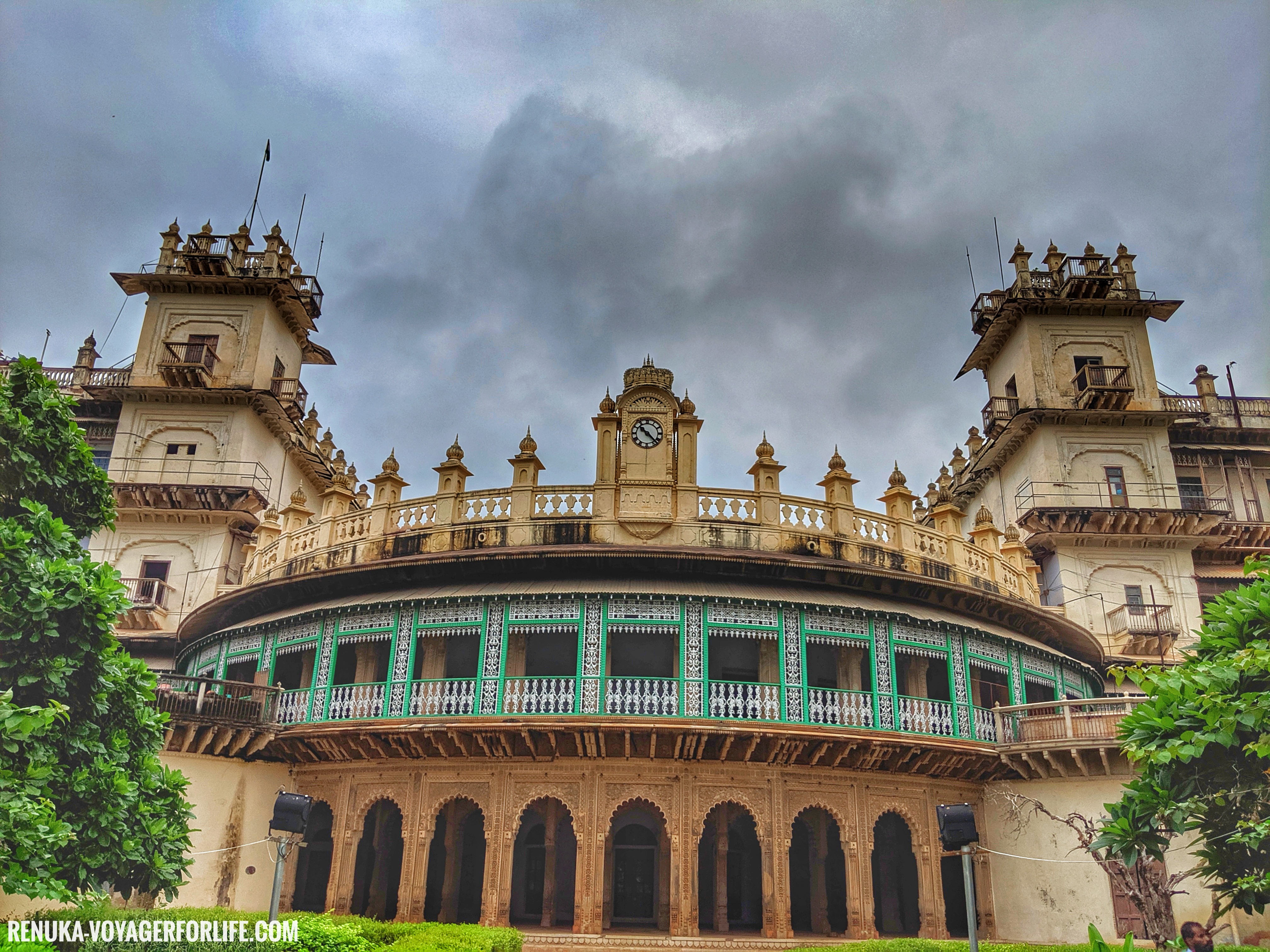 IMG-Moti Mahal in Gwalior