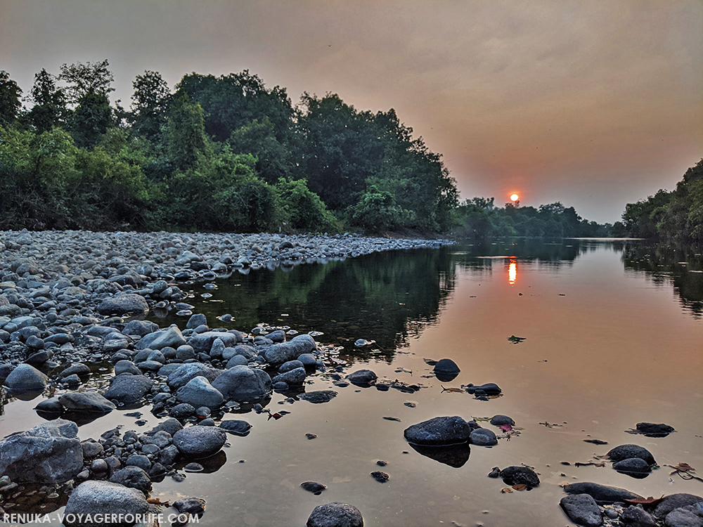 IMG-Sunset reflections in Shahi river in Maharashtra